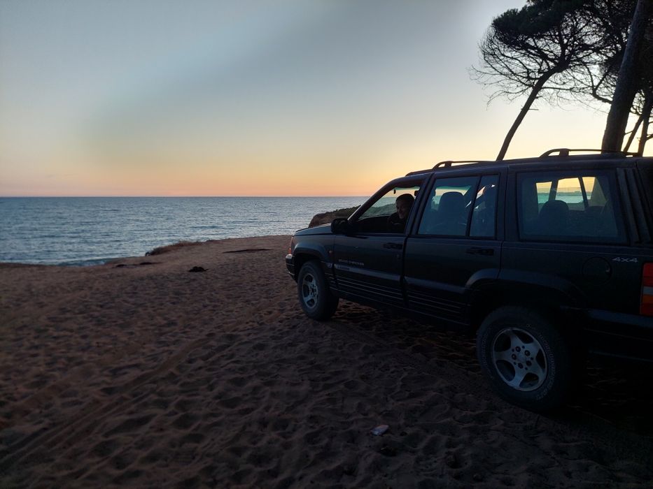 Jeep Cherokee 2.5 VM