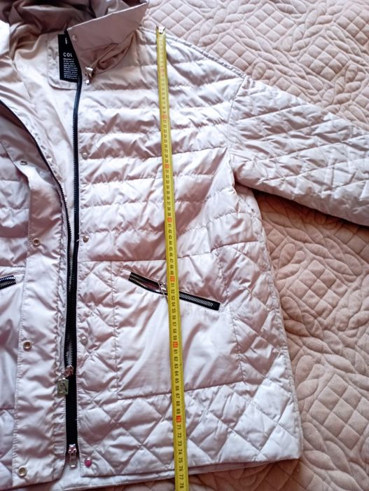 Жіноча демісезонна куртка