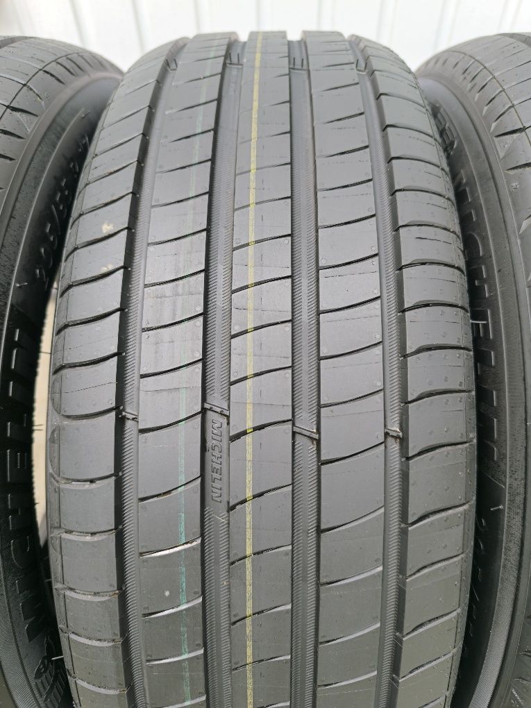 Nowe 2024 rok za 51% ceny 205/55R17 91W Michelin Primacy 4 M0 Mercedes