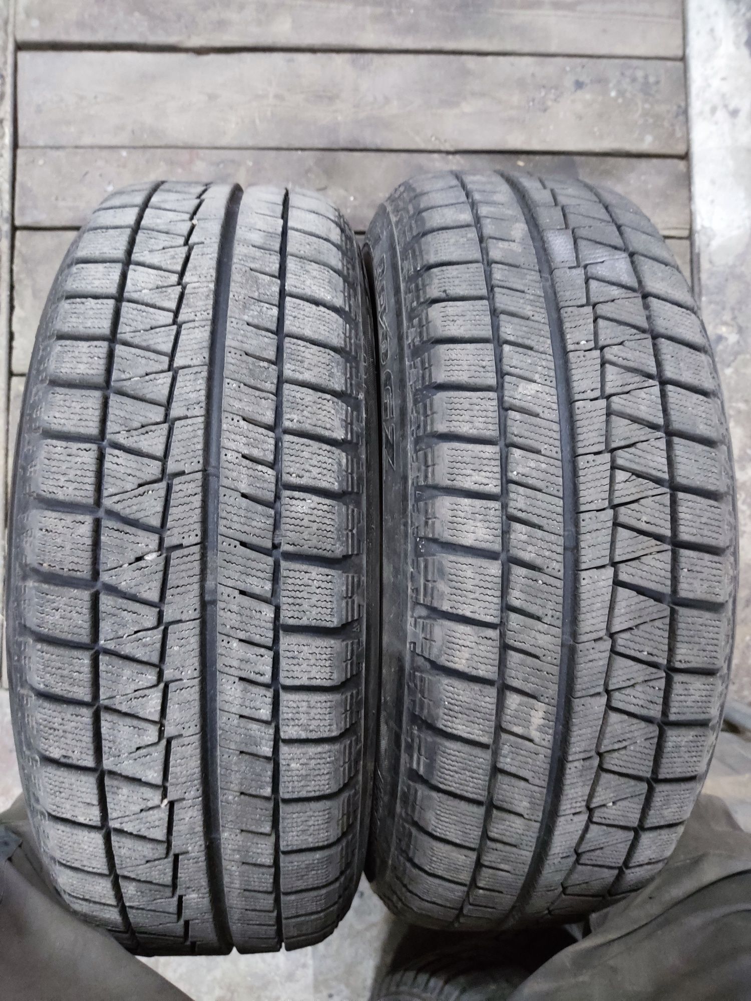 Шина з диском 205/60/R16   Bridgestone, Kumho зима