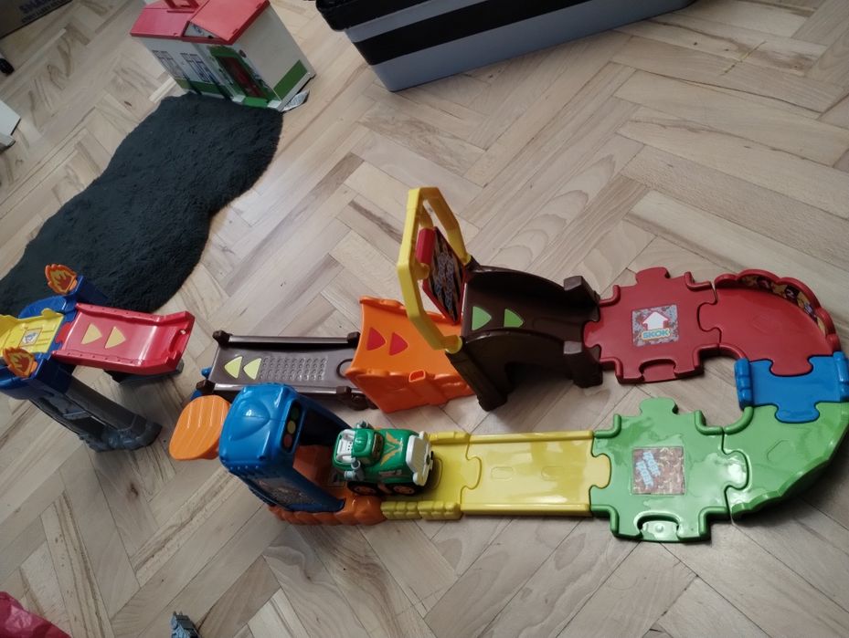 Zestaw vtech tor+ samochodziki