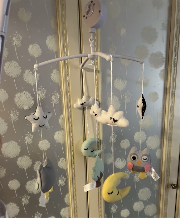 Мобіль для дитячого ліжечка