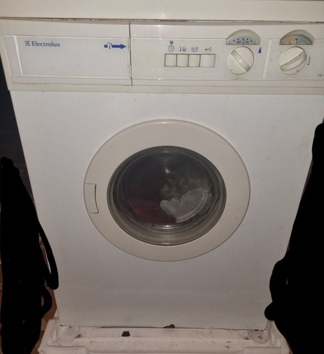 Продам стиральную машину Electrolux
Electrolux