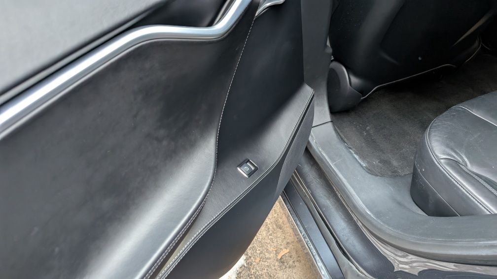 Tesla s rest 2016