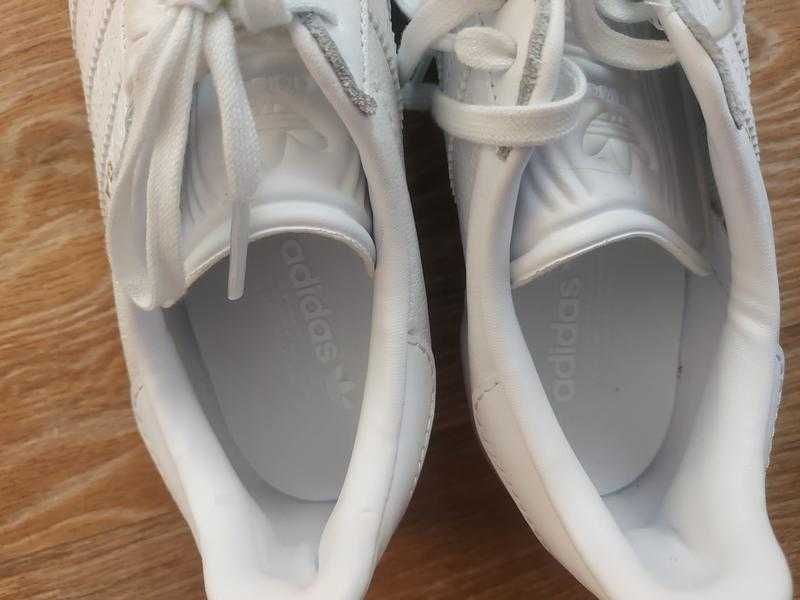 Жіночі кросівки кеди білі adidas gazelle leather white