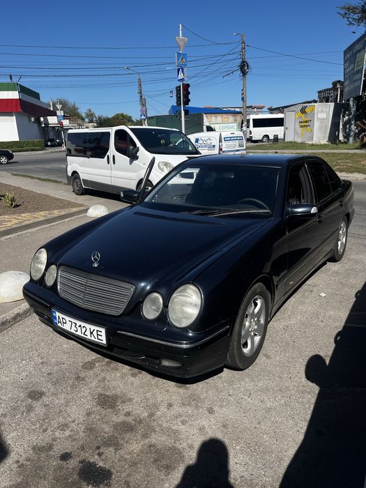 Продам  Mercedes Benz v240