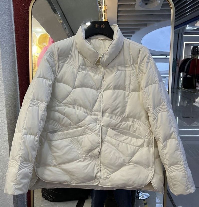 Колекція весна демісезон пухові куртки бомбери пуховики mango zara h&m
