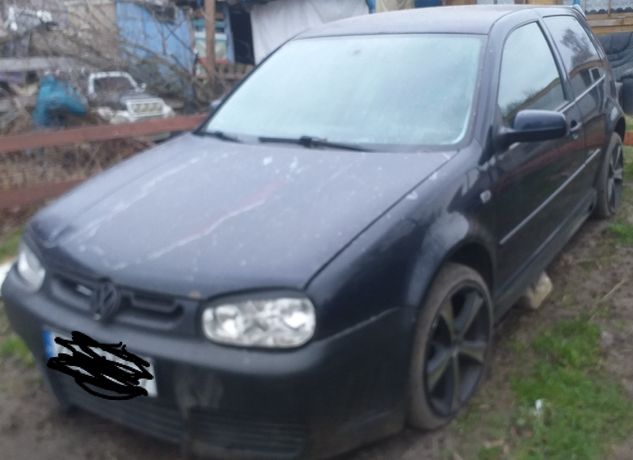 Golf 4 1.6sr w całości na części