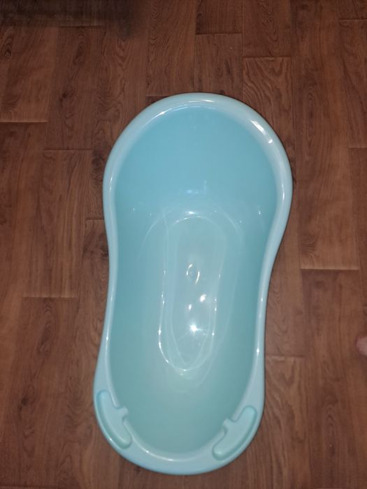 Ванночка для немовлят