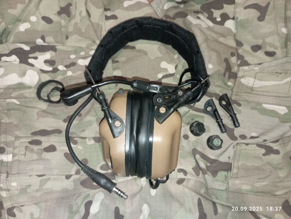 Активні навушники Earmor M32