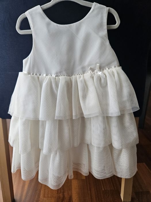 Elegancka sukienka 86 dla dziewczynki