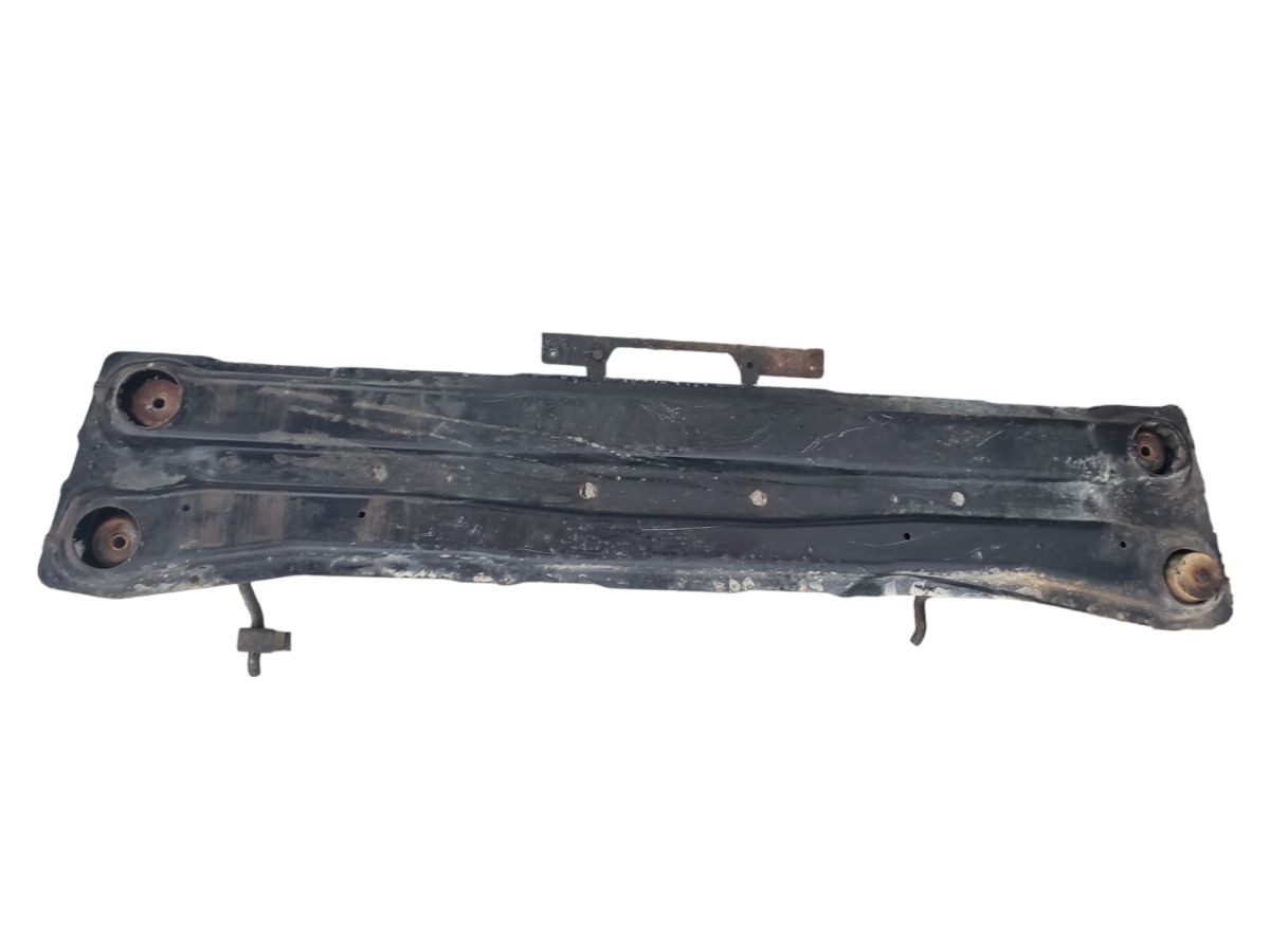 Балка траверса КПП Suzuki Grand Vitara 2005-2015 1173065J00 разборка