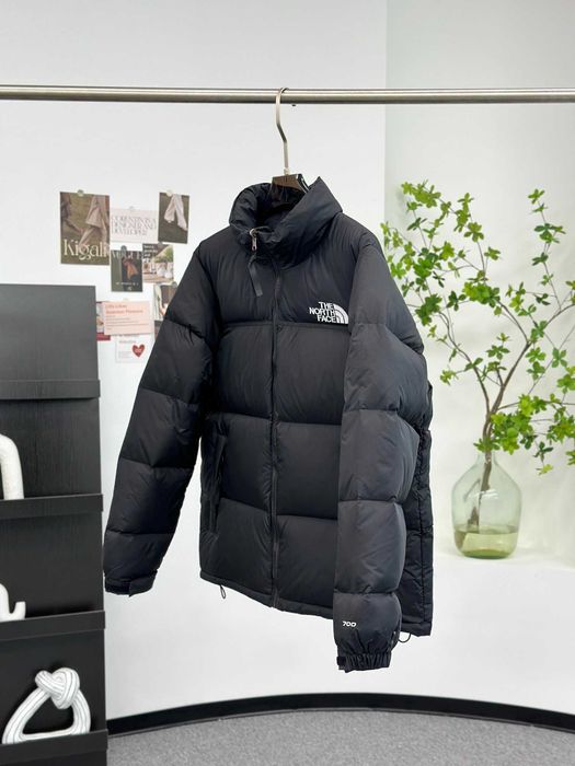 Czarna kurtka puchowa S