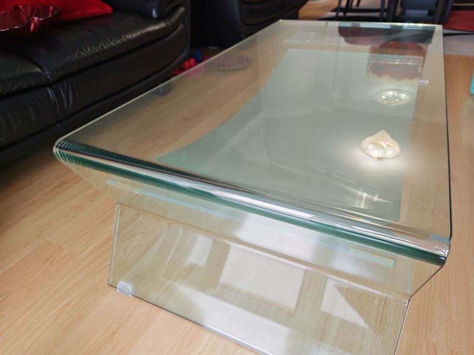Mesa de vidro para sala de estar