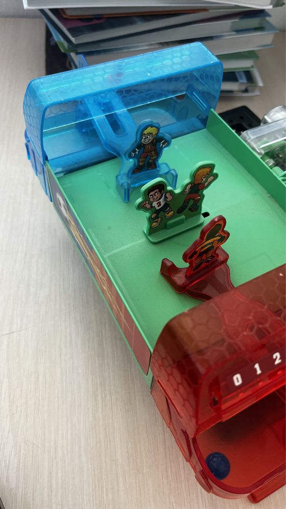 Настольная игра футбол, Amazing Toys Connex