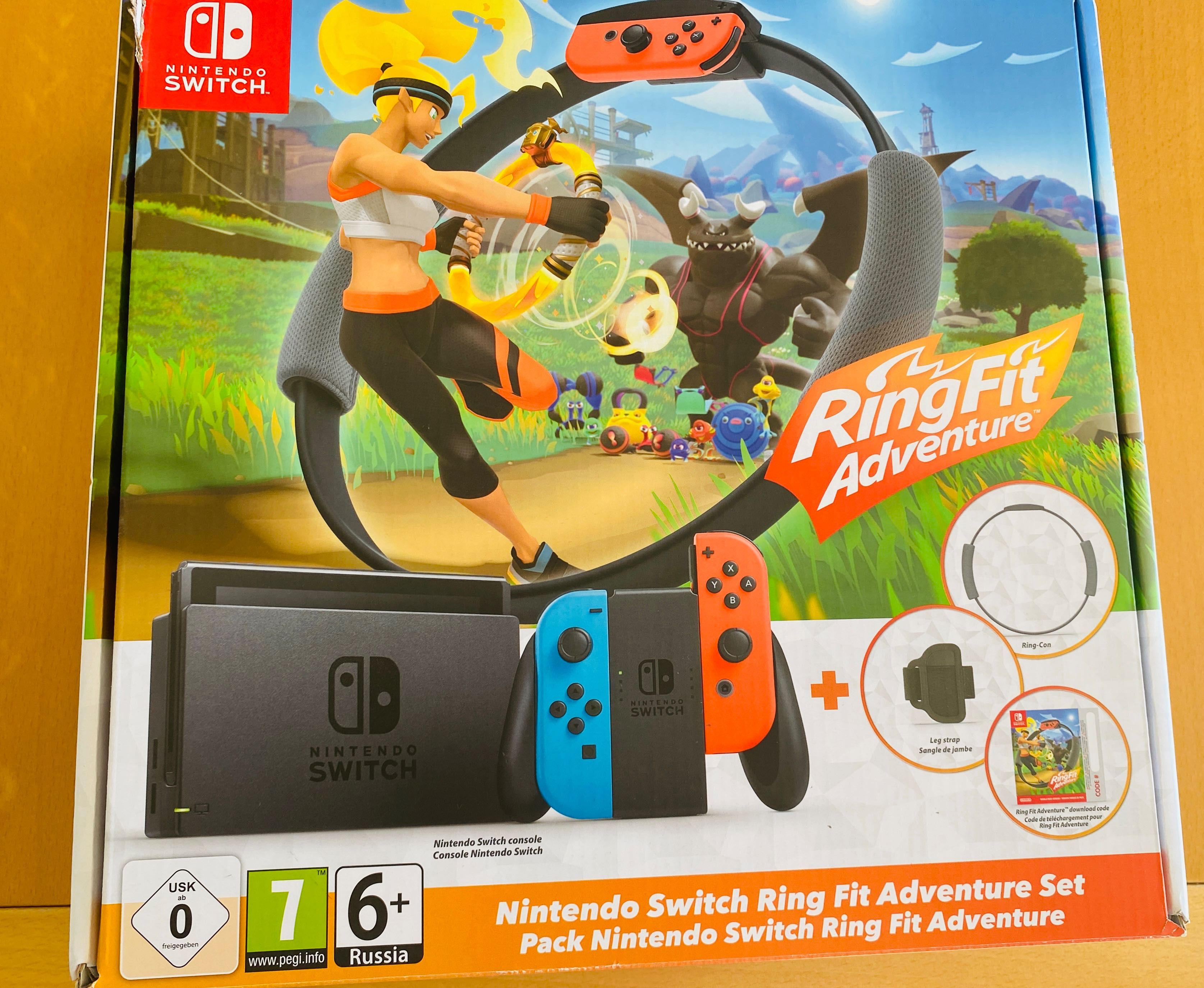 Consola Nintendo Switch + Ring Fit Adventure Pack