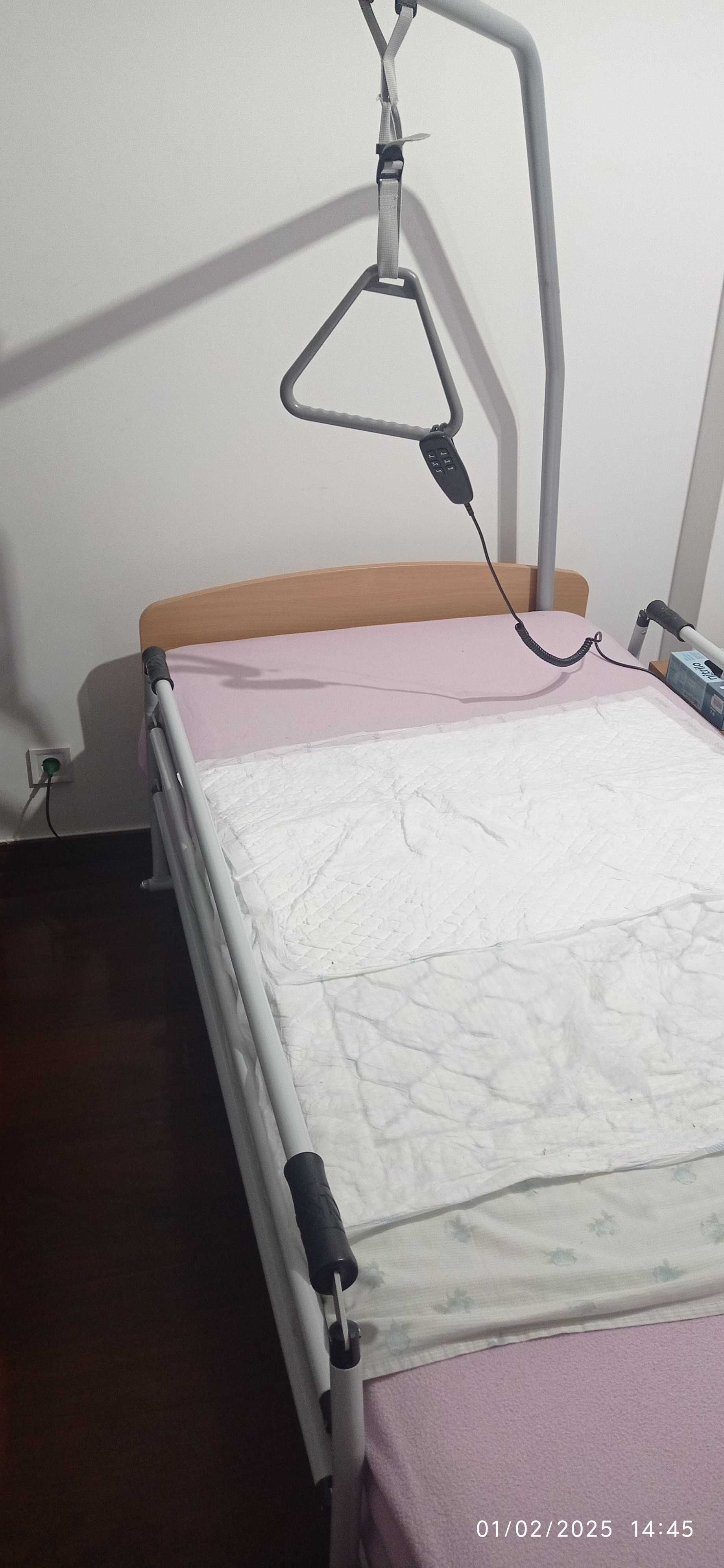 Cama articulada com colchão