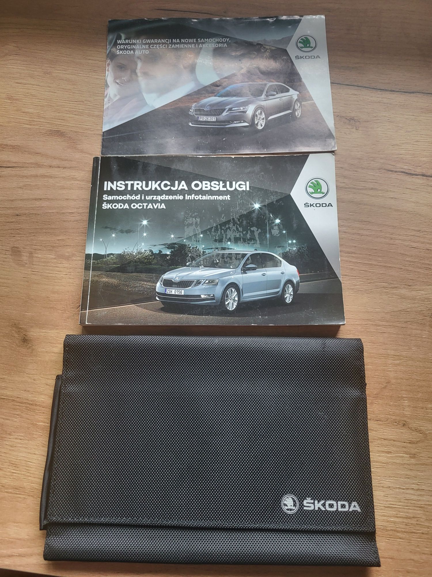 Instrukcja obsługi Skoda Octavia PL etui  11/2017