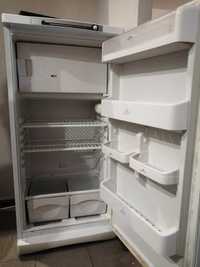 Холодильники Indesit однокамерний б.у. 140 см
