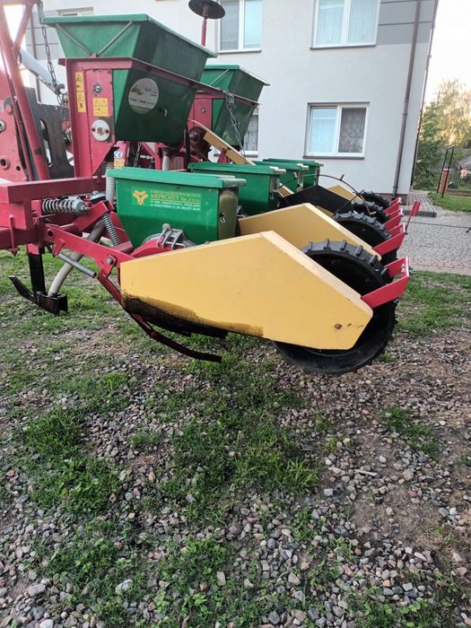 Siewnik Meprozet S100 4rzedowy do kukurydzy