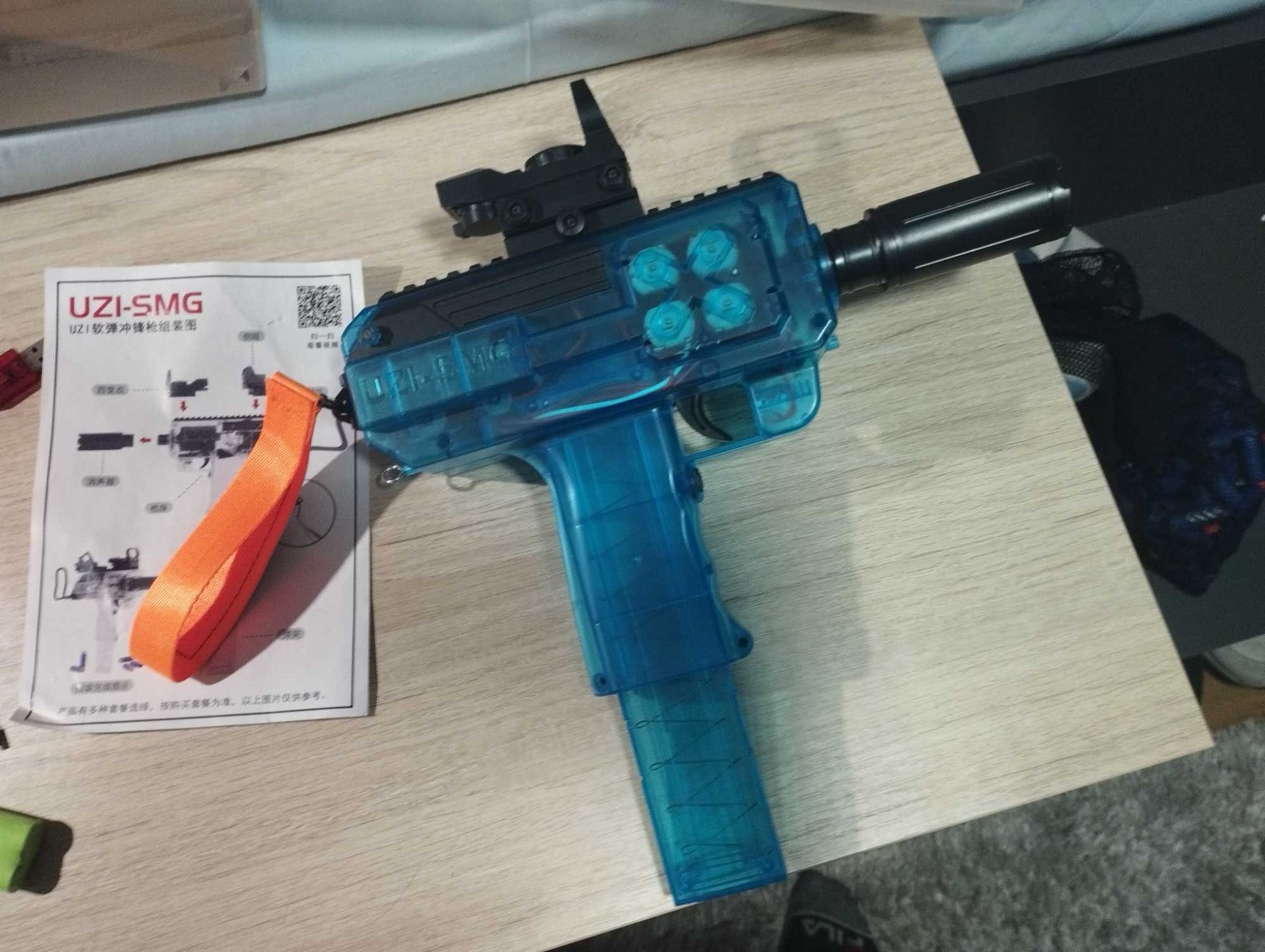Arma de brinquedo elétrica UZI-SMG (MUITO RÁPIDA) + balas de espuma