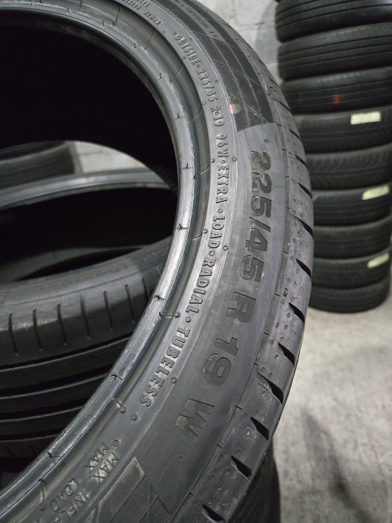 225/45R19 Continental SportContact 5 Mazda 6