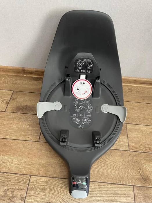 Автокрісло Cybex Cloud T i-Size Simply Flowers Beige