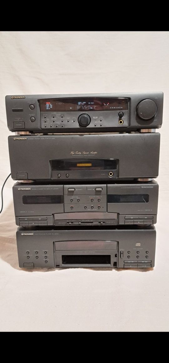 Wieża pioneer 4 segmenty