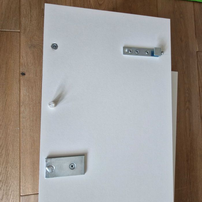 Półka wisząca biała