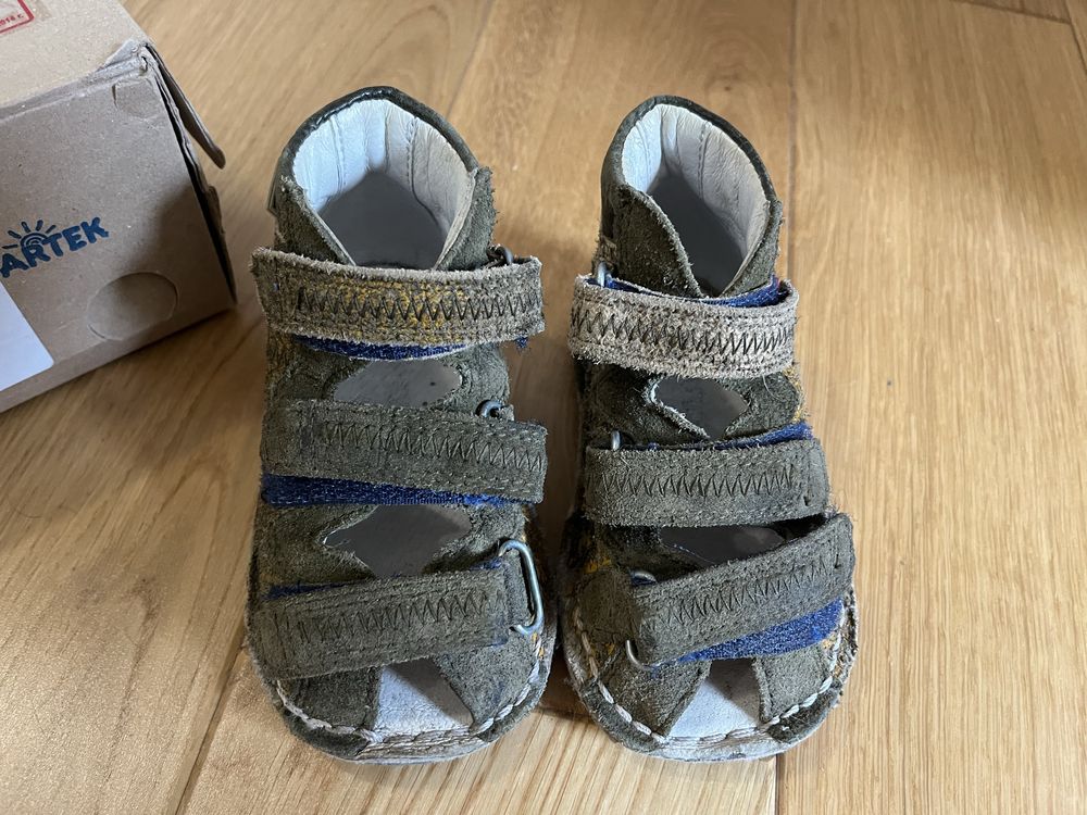 Buty Danielki r.20 firmy Bartek