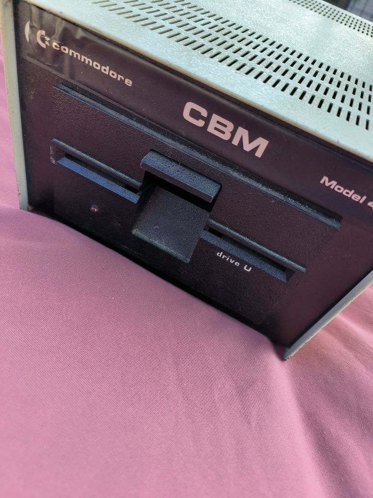 Commodore CBM 4031 stacja dyskietek