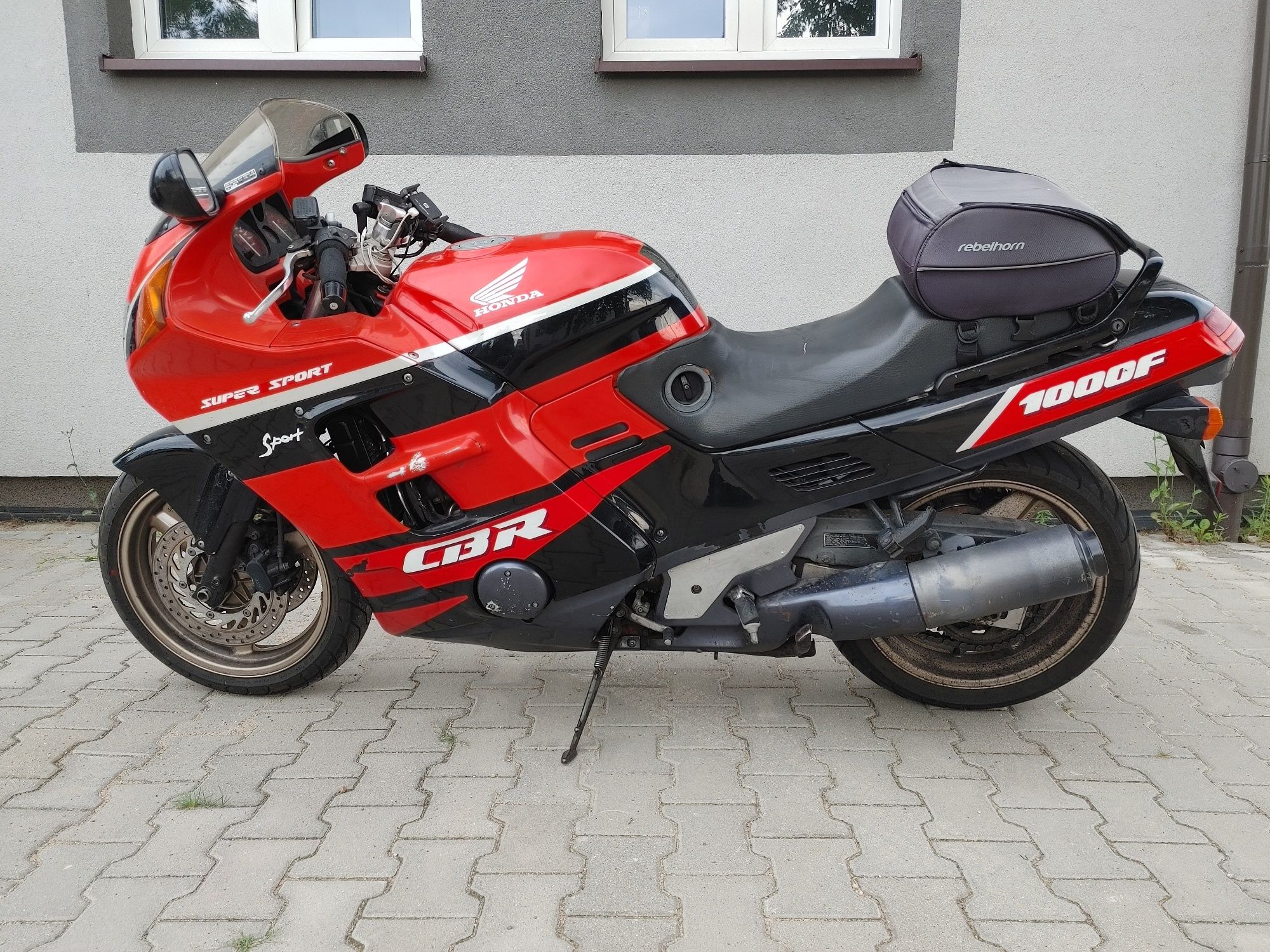 Honda CBR 1000F od motcyklisty