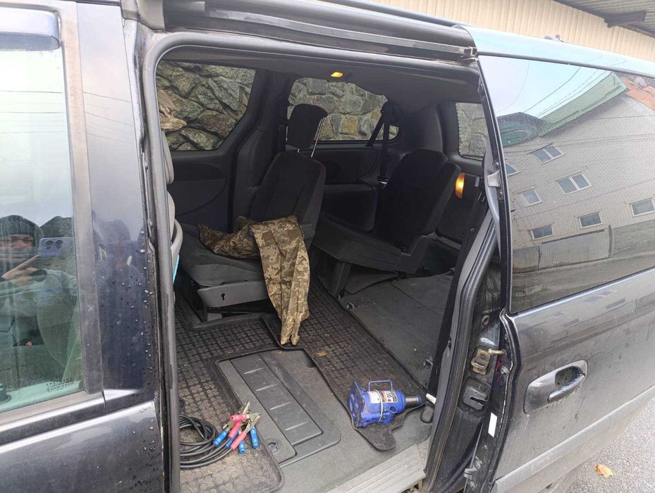 Сhrysler grand voyager Stow and Go