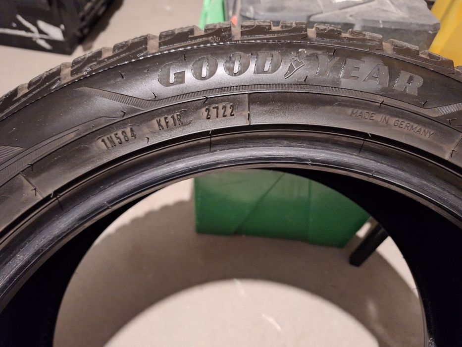 OPONA 235/50R19 GOODYEAR UG Performance + DOT 2722 6.5MM