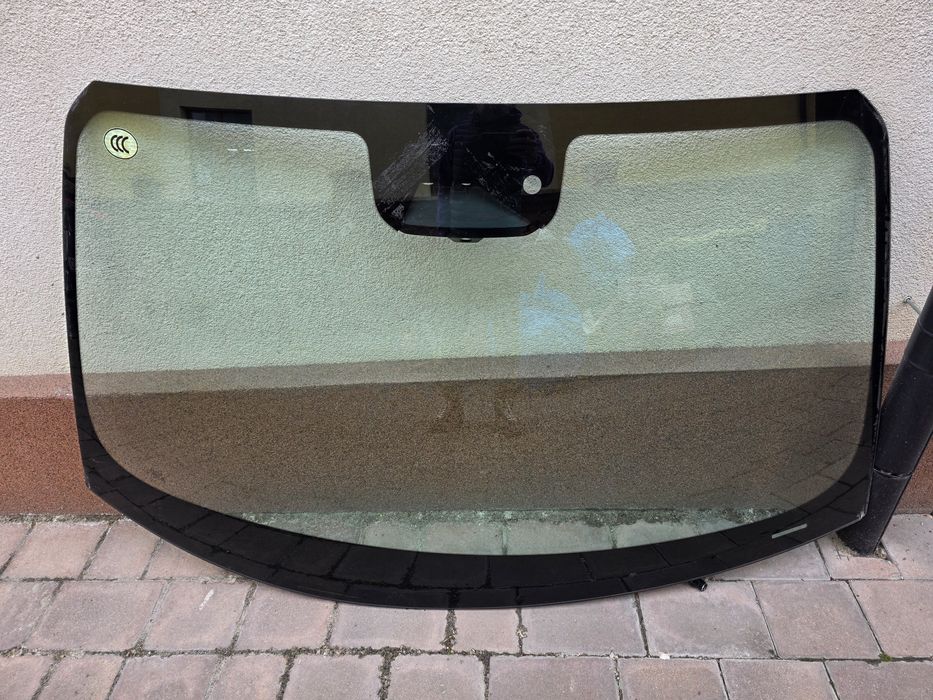 Оригінальне скло для Zeekr 001 рест.