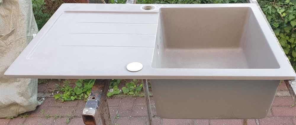 Zlewozmywak jednokomorowy z ociekaczem