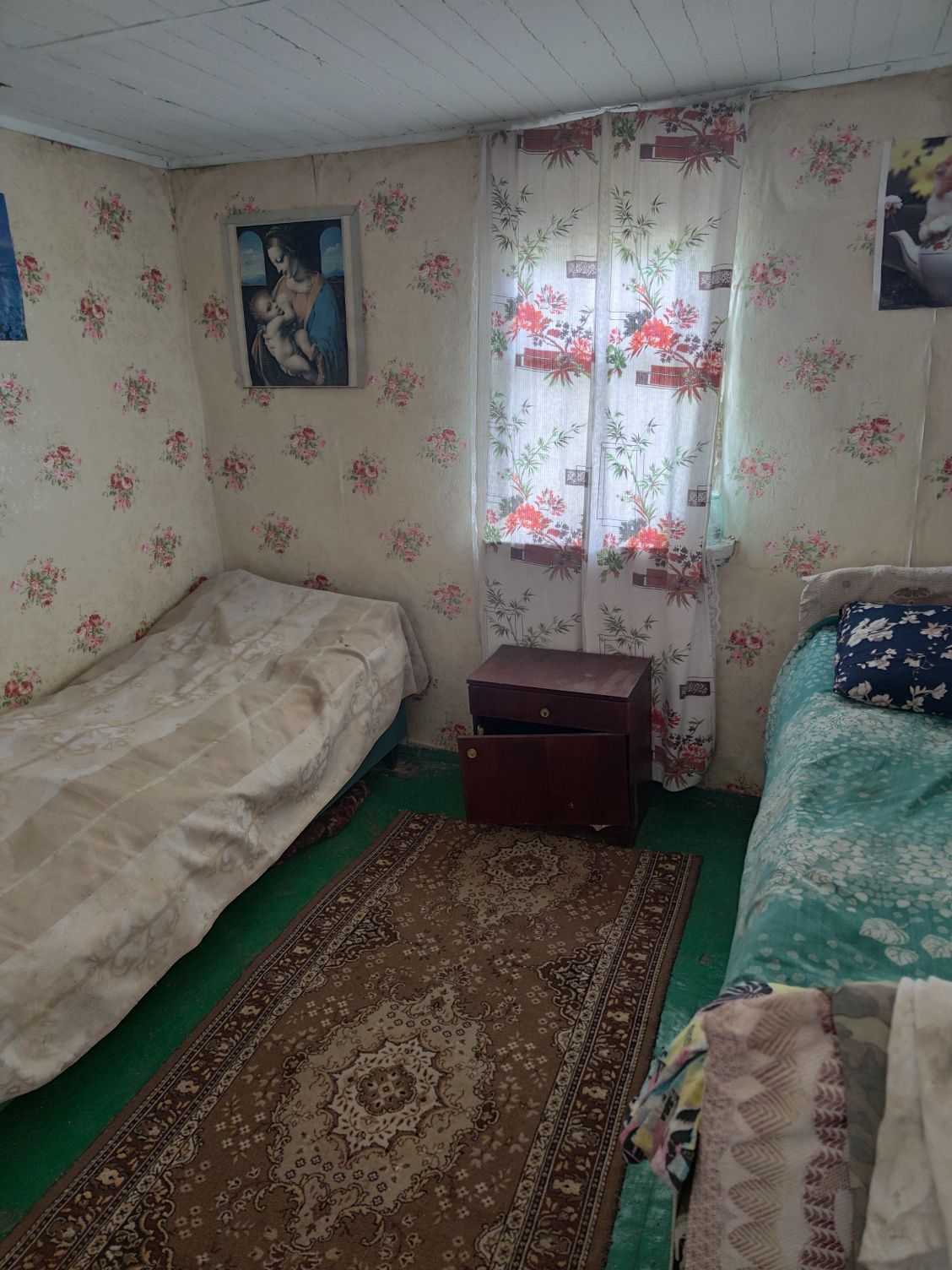 Продається дачна ділянка з будинком