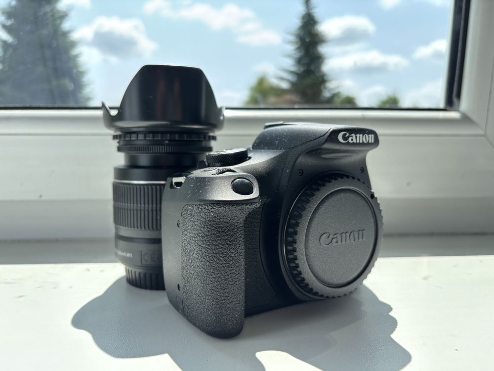 Canon EOS 2000D + 18-55