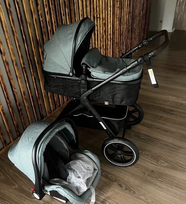 ** CARRINHO DE BEBÉ * multifuncional 3 em 1 * NOVOS **