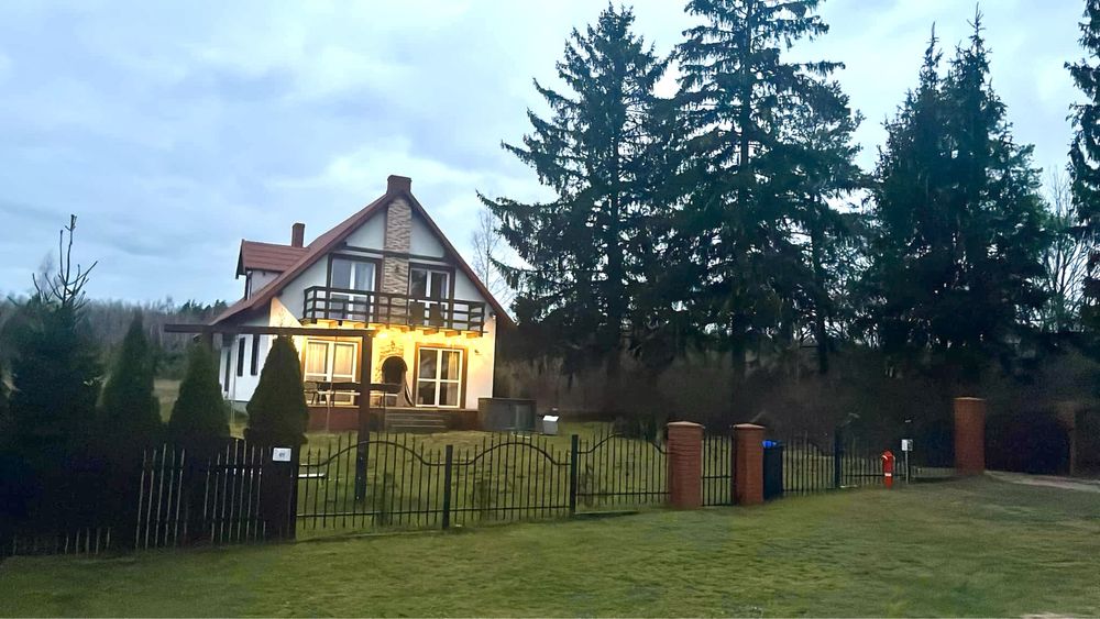 Domek nad jeziorem z jacuzzi 10/12 osób,na Mazurach
