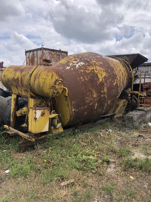 Бочка міксер автобетонозмішувач