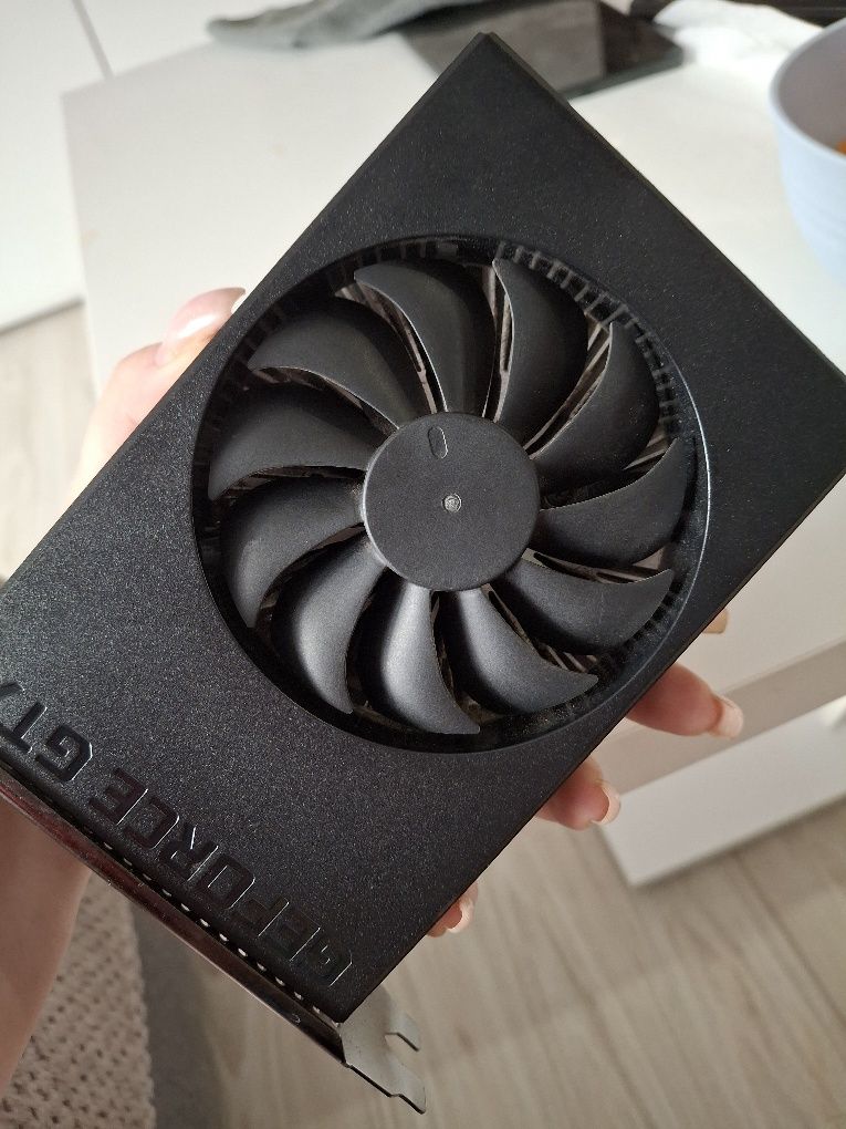 Karta graficzna nVidia geforce gtx 1650 super 4GB