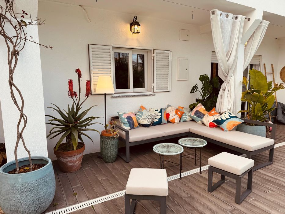 SALON DE JARDIM EM BOM ESTADO