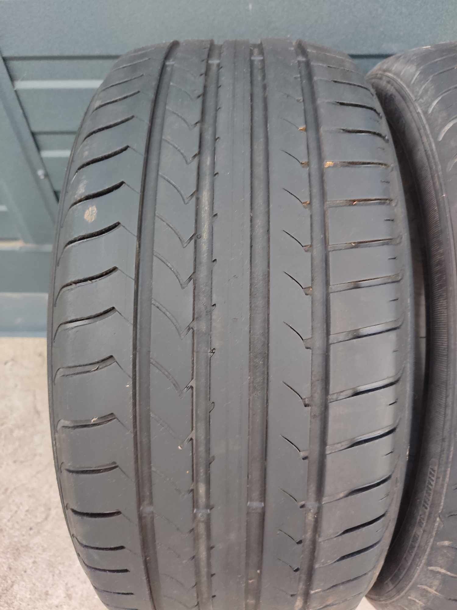 Opony letnie 2szt R18 245/45 Goodyear Eficientgrip