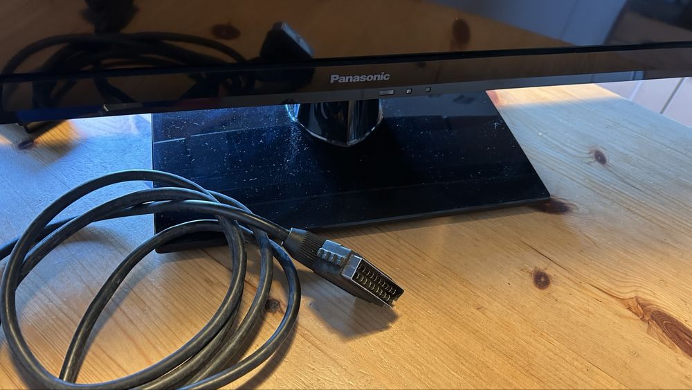 Televisão Panasonic TX-L32B6E