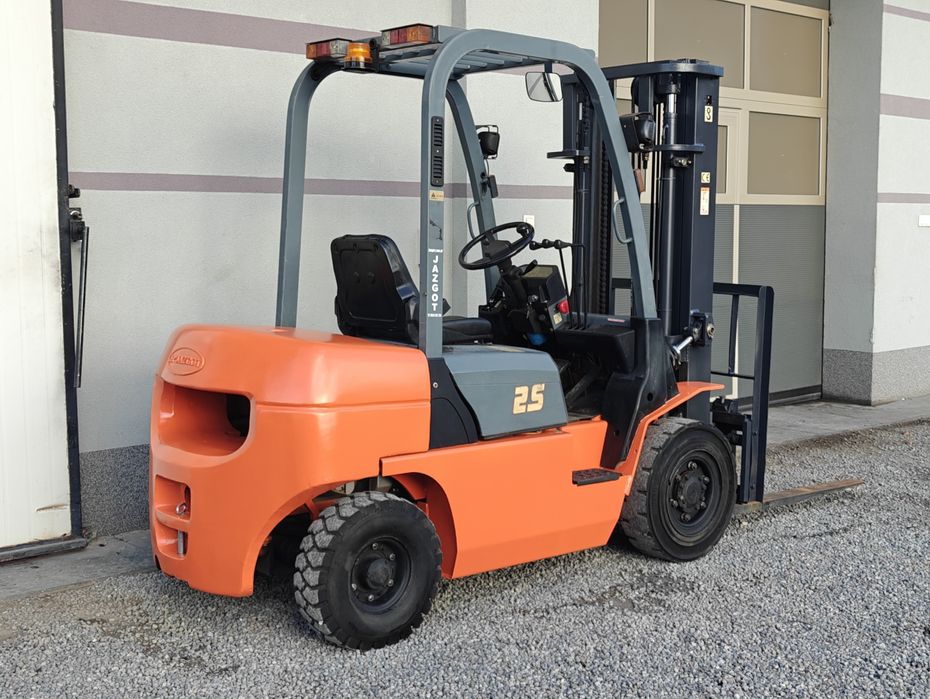 Wózek Hangcha CPQD25N 2.5T Diesel 2012r Super Stan Silnik Nissan 3800m