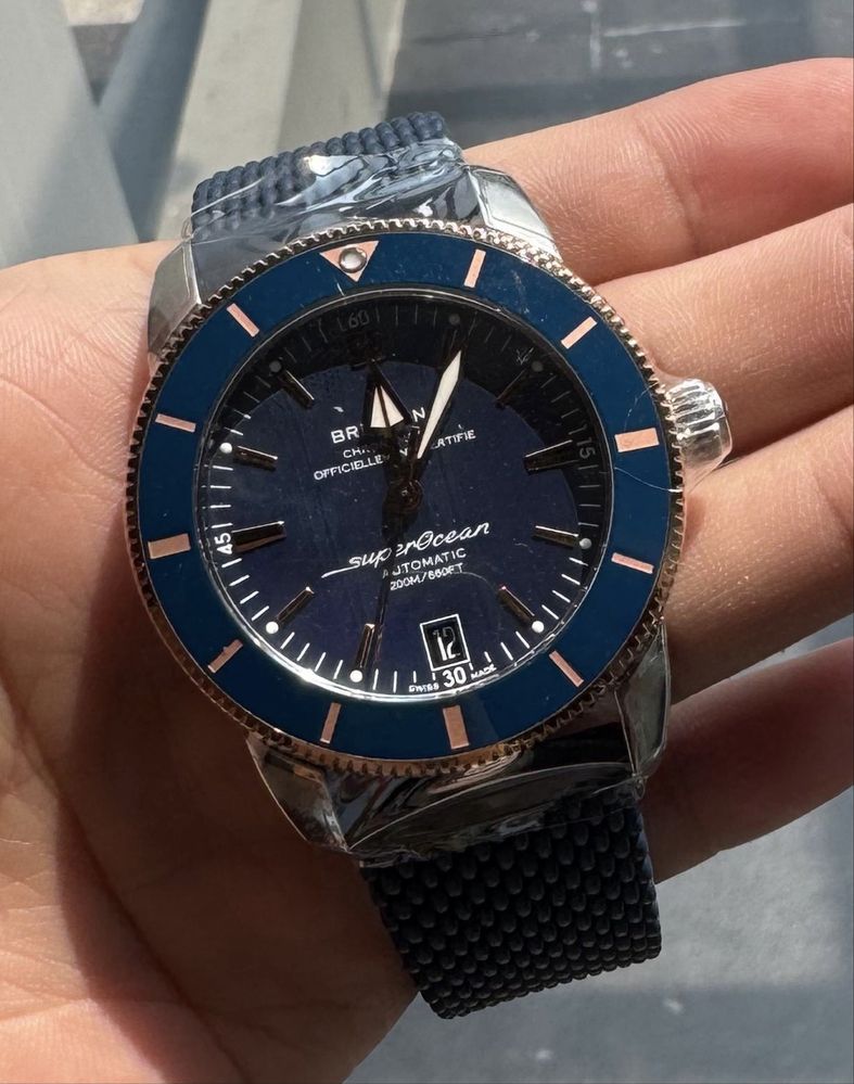 Nowy zegarek Breitling Superocean Heritage limitowana perłowa tarcza