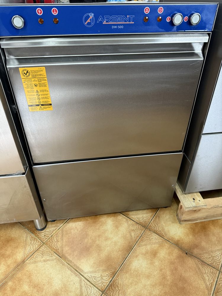 Maquina de lavar loiça  industrialpratos / bomba de esgoto , drenagem