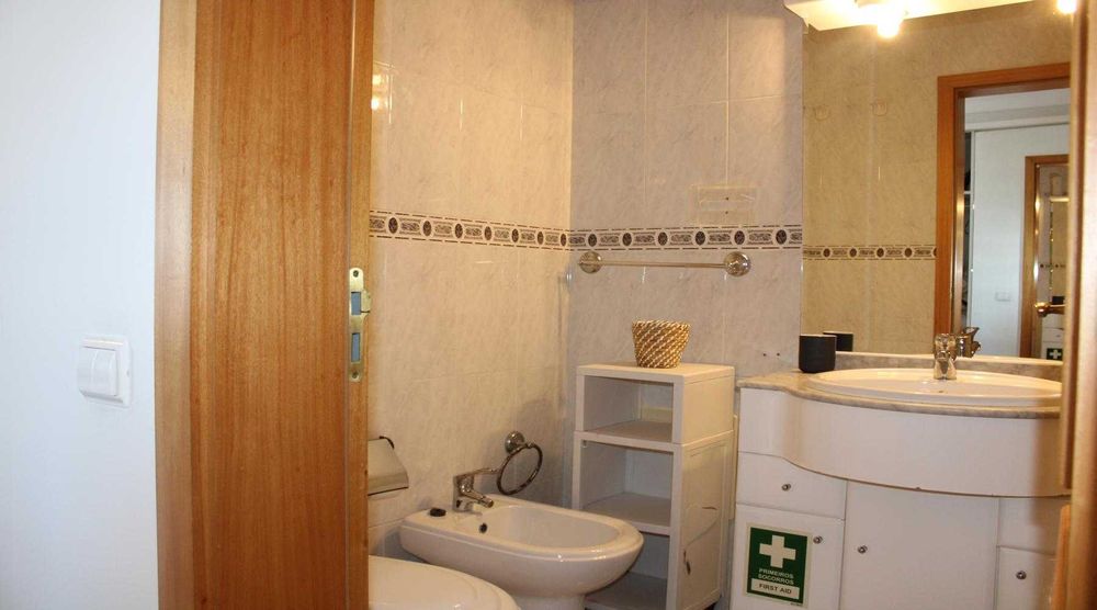 Arrenda-se T1 até maio - na praia da rocha