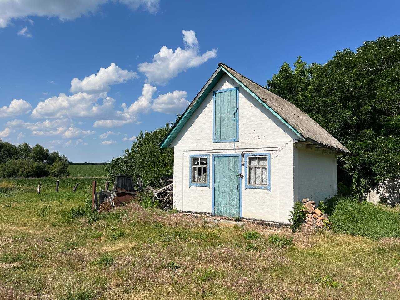 Продаж будинку з земельною ділянкою